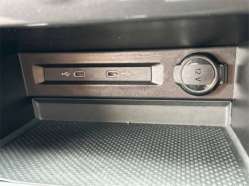 Certified 2024 Volkswagen Tiguan Wolfsburg Edition image 35