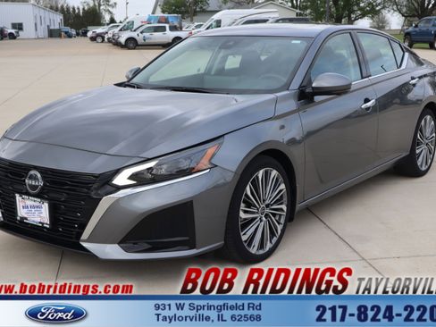 Used 2023 Nissan Altima 2.5 SL FWD image 1