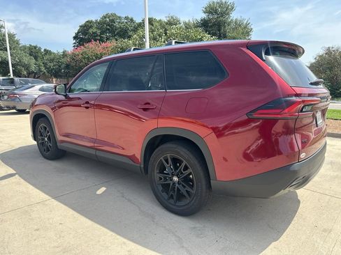 Used 2025 Toyota Grand Highlander AWD image 8