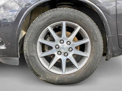 Used 2017 Buick Enclave Leather image 9