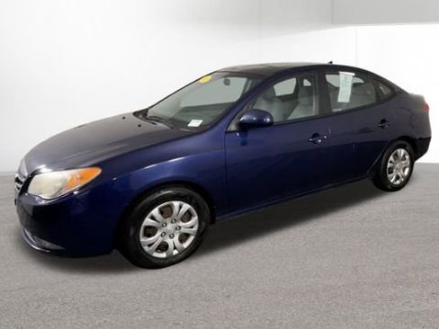 Used 2010 Hyundai Elantra GLS image 5