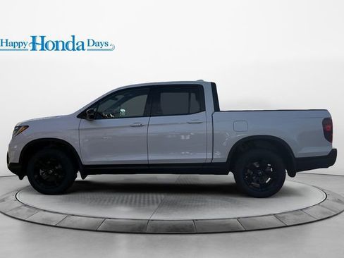 New 2026 Honda Ridgeline Black Edition image 11