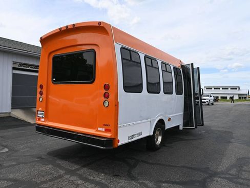 Used 2003 Ford E-450 and Econoline 450 RWD image 43