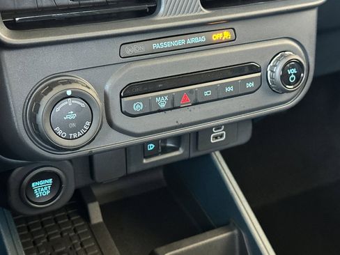 New 2025 Ford Maverick Lobo image 19