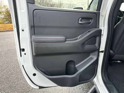 New 2026 Nissan Frontier Pro-X w/ Pro-X Convenience Package image 21