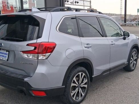 Used 2020 Subaru Forester Limited w/ Popular Package #3 image 7