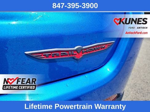 Used 2025 Jeep Compass Trailhawk AWD/4WD image 6
