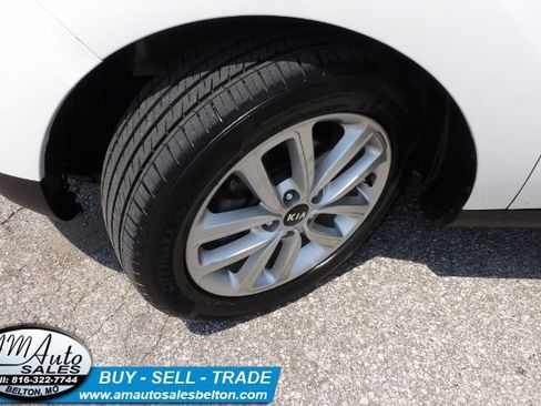 Used 2019 Kia Soul + image 23