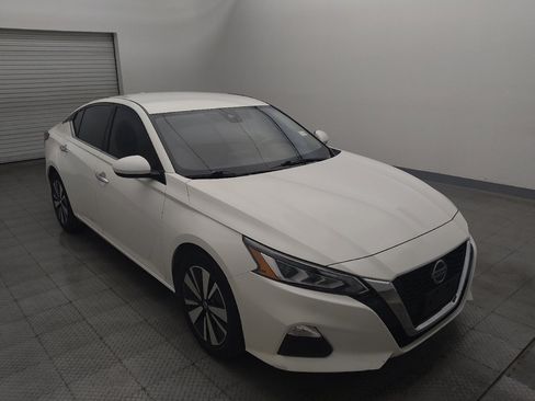Used 2021 Nissan Altima 2.5 SV FWD image 13