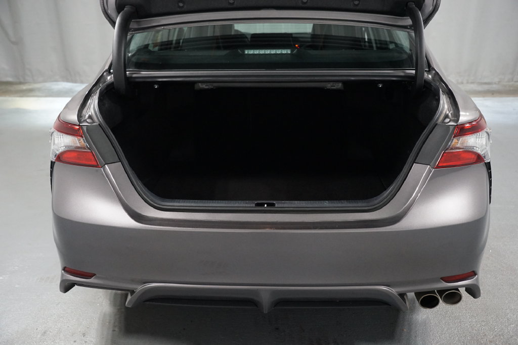 Used 2024 Toyota Camry SE FWD image 31