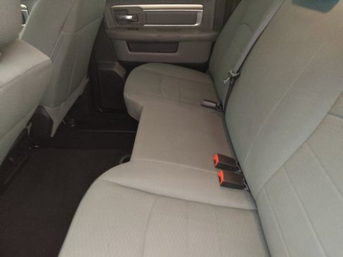 Used 2019 RAM 1500 Classic SLT image 18