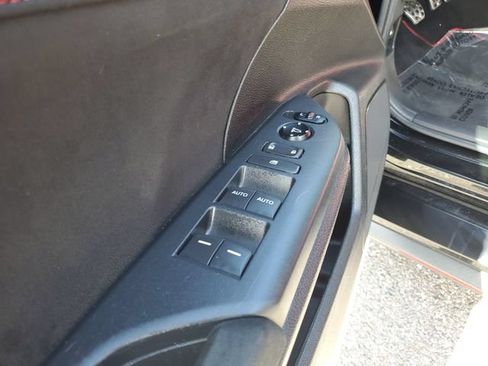 Used 2018 Honda Civic Type R image 18