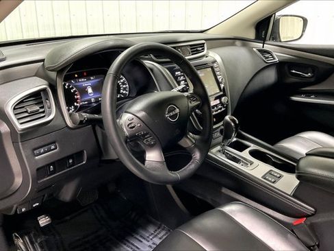 Used 2024 Nissan Murano SV AWD/4WD image 14