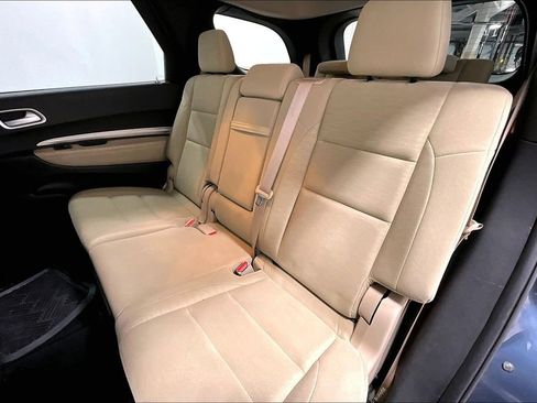 Used 2019 Dodge Durango SXT image 34
