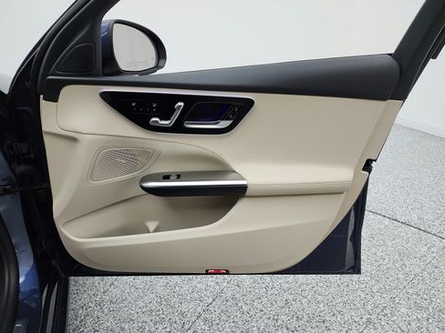 Used 2024 Mercedes-Benz C 300 Sedan image 20