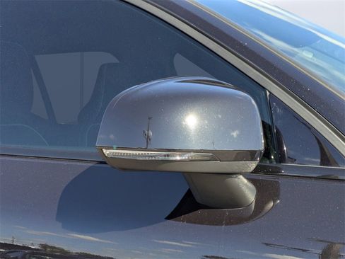 Used 2020 Volvo XC40 T5 R-Design w/ Protection Package Premier image 11