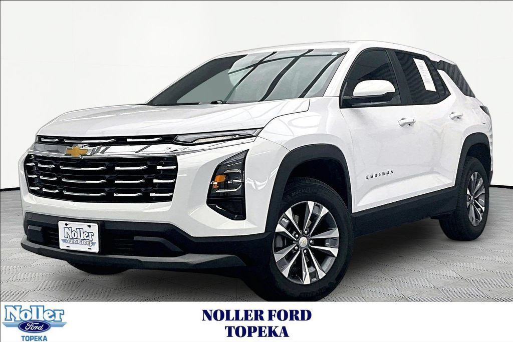 Used 2025 Chevrolet Equinox LT AWD/4WD image 1