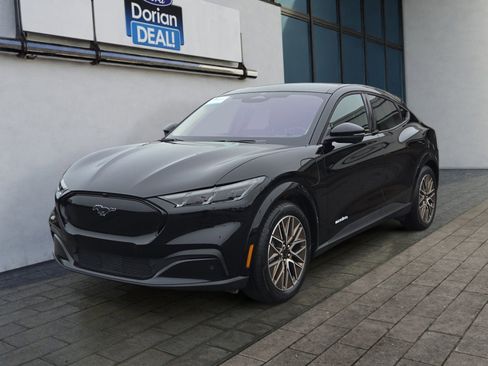 Certified 2025 Ford Mustang Mach-E Premium w/ Interior Protection Package image 7