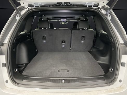 New 2026 Jeep Grand Cherokee Altitude AWD/4WD image 15