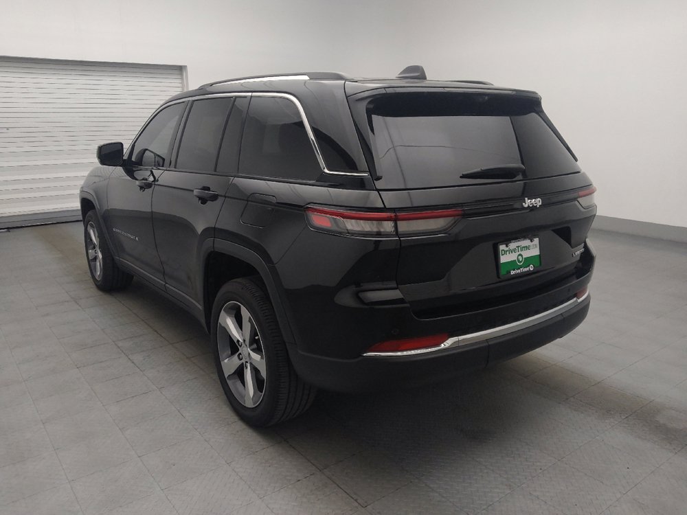 Used 2022 Jeep Grand Cherokee Limited w/ Luxury Tech Group II RWD image 5