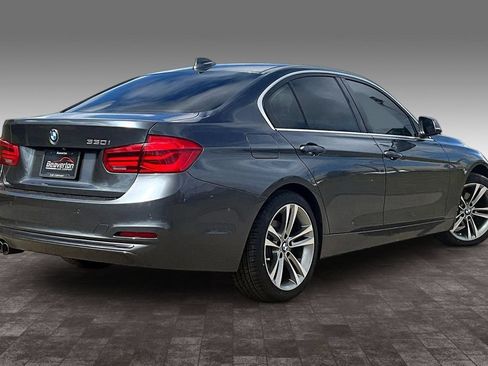 Used 2018 BMW 330i Sedan RWD image 13