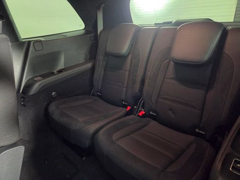 Used 2025 Mercedes-Benz GLS 63 AMG 4MATIC image 23
