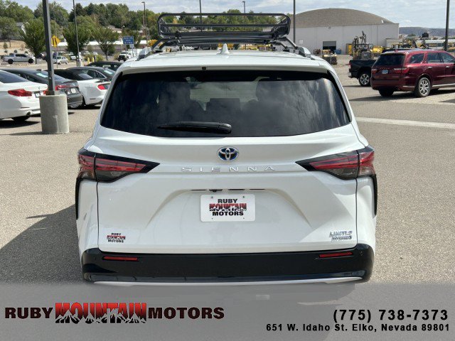 Used 2022 Toyota Sienna Limited AWD/4WD image 6