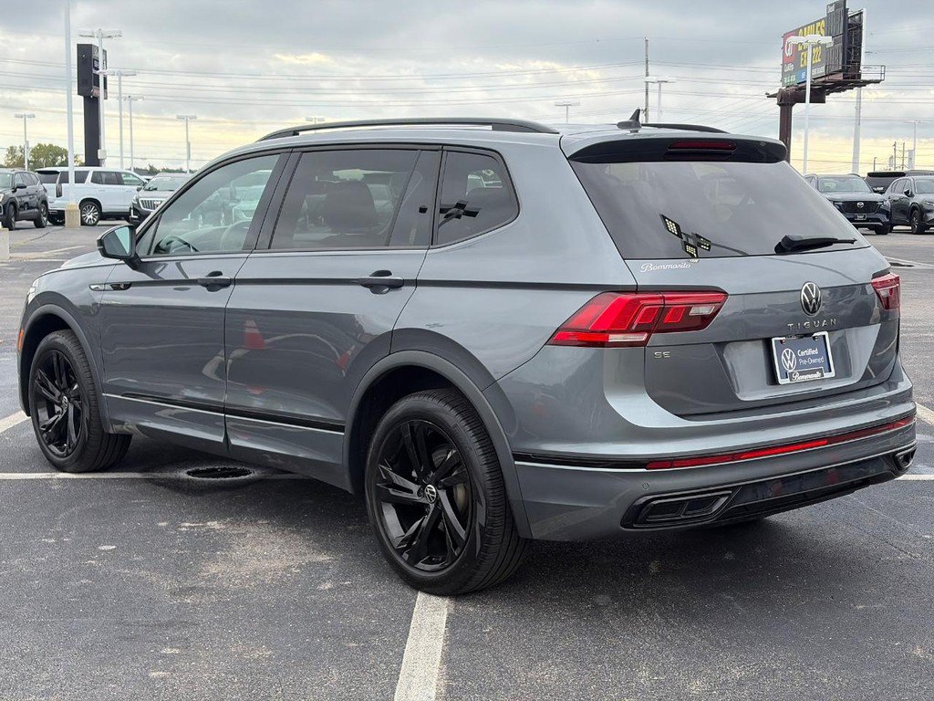 Used 2023 Volkswagen Tiguan SE R-Line FWD image 6