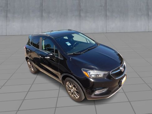Used 2019 Buick Encore Sport Touring AWD/4WD image 2