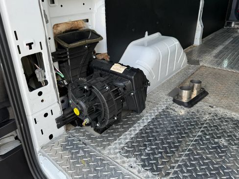 Used 2019 Ford Transit 250 148 Low Roof RWD image 45