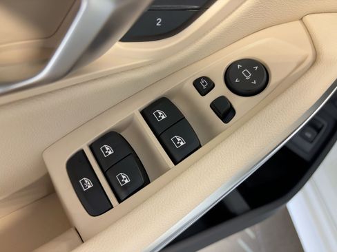 Used 2026 BMW 330i Sedan w/ Convenience Package image 20