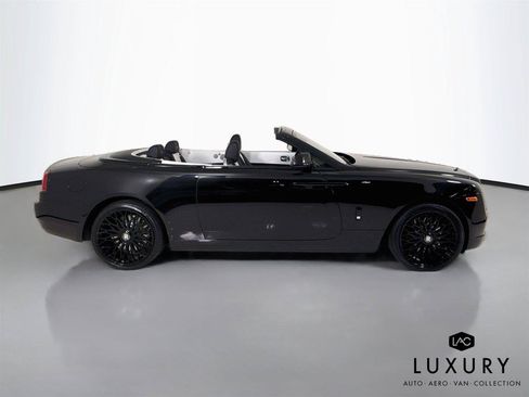 Used 2018 Rolls-Royce Dawn RWD image 5