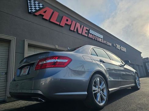 Used 2012 Mercedes-Benz E 350 4MATIC Sedan image 4