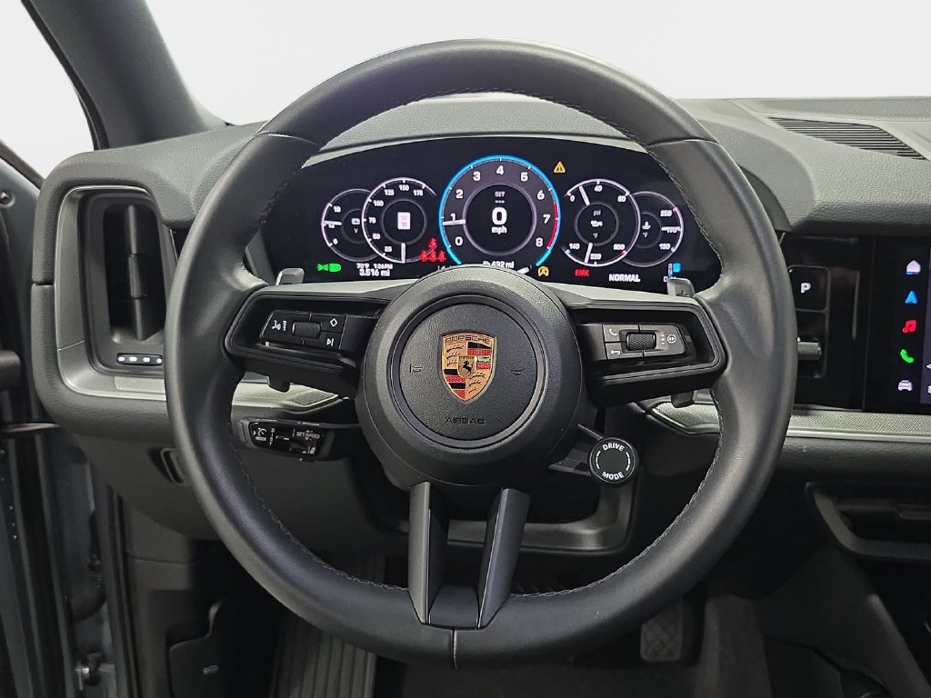 Certified 2026 Porsche Cayenne AWD/4WD image 13