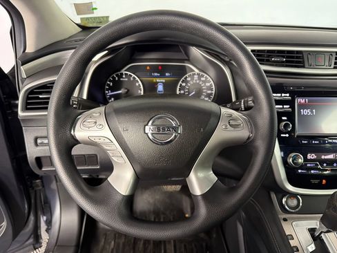 Used 2017 Nissan Murano S AWD/4WD image 12