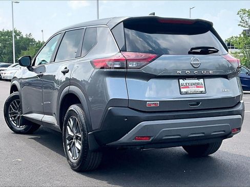 Used 2023 Nissan Rogue S AWD/4WD image 10