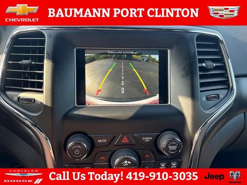 Used 2018 Jeep Grand Cherokee Laredo AWD/4WD image 20