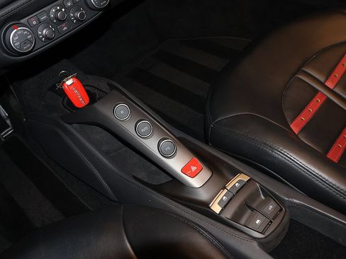 Certified 2018 Ferrari 488 Spider RWD image 41