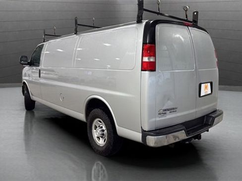 Used 2016 Chevrolet Express 3500 Extended image 7