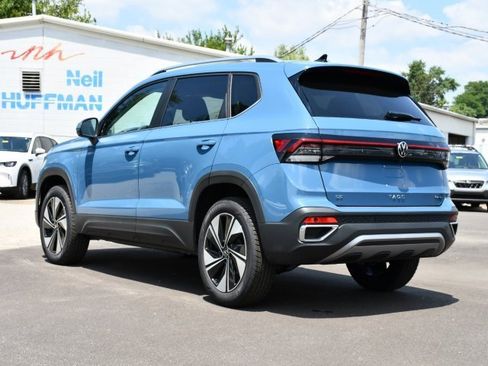 New 2025 Volkswagen Taos SE image 5