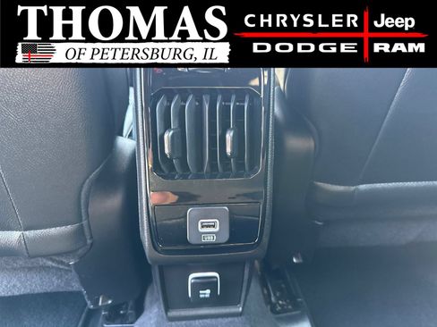 Used 2025 Jeep Compass Limited AWD/4WD image 23