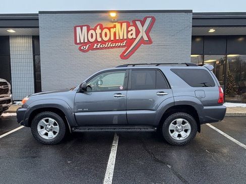 Used 2008 Toyota 4Runner SR5 image 1