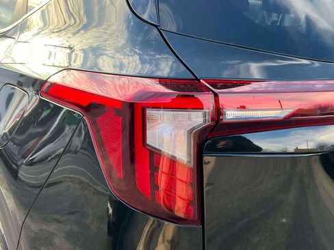 Used 2025 Kia Seltos SX image 11