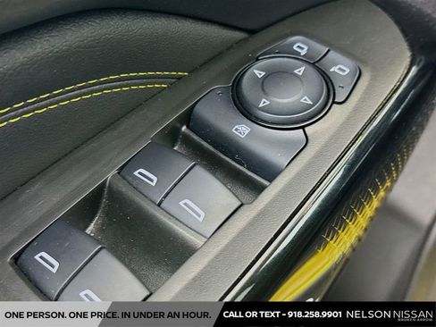 Used 2024 Chevrolet Trax ACTIV w/ Sunroof Package image 17