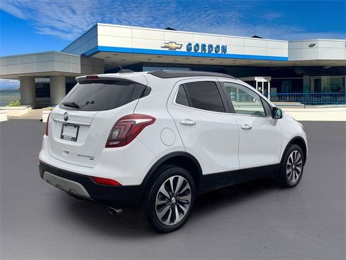 Used 2022 Buick Encore Preferred w/ Safety Package image 8