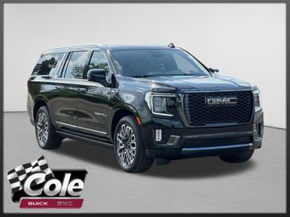 Used 2023 GMC Yukon XL Denali Ultimate w/ LPO, Floor Liner Package AWD/4WD video 1