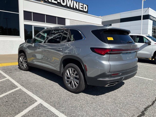 Used 2026 Buick Enclave Preferred FWD image 4