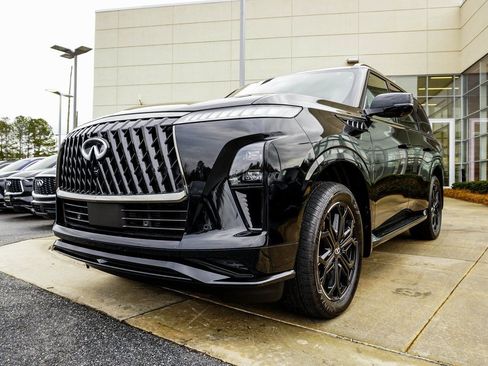 New 2026 INFINITI QX80 4WD w/ Sport Exterior Package image 8