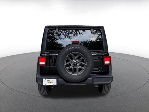 Used 2025 Jeep Wrangler Unlimited Sport AWD/4WD image 10
