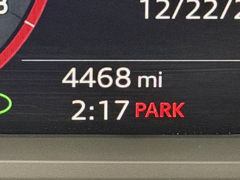 Certified 2025 Audi Q3 2.0T Premium Plus w/ Premium Plus Package image 17